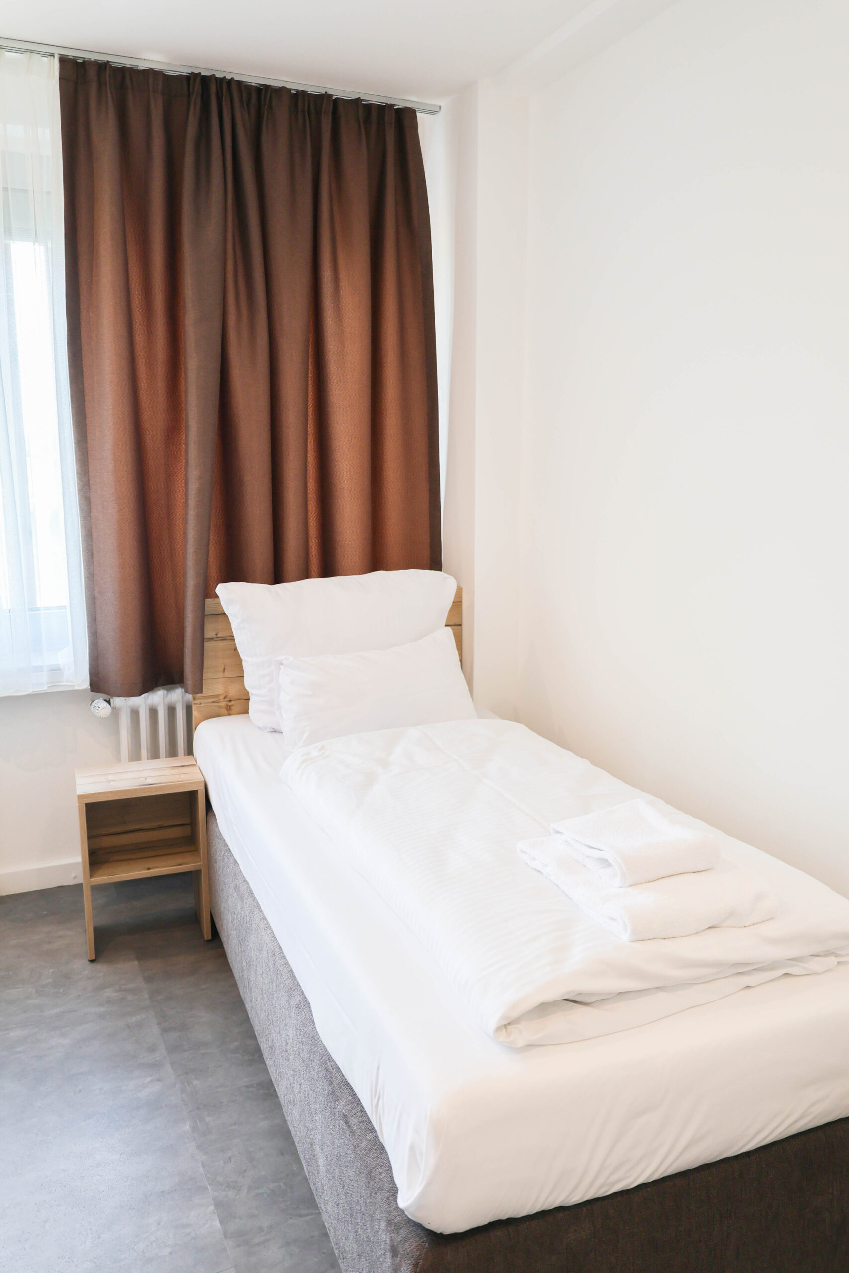 urbanoak-zimmer-dreibett-content-vv5