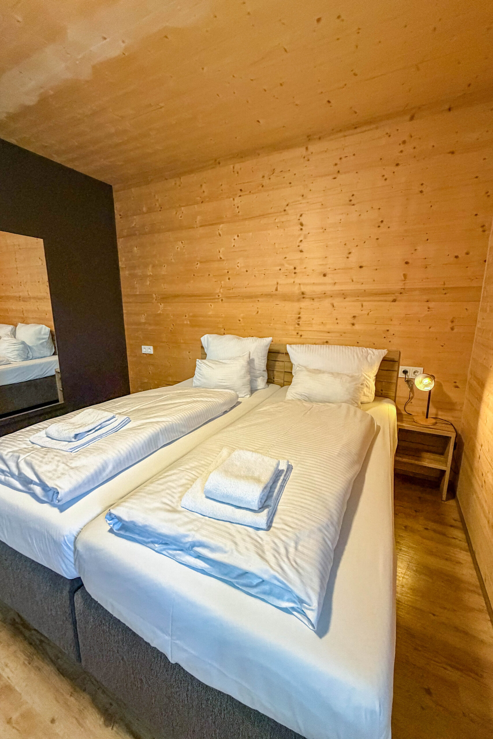 urbanoak-zimmer-standard-doppelzimmer-content-vv11